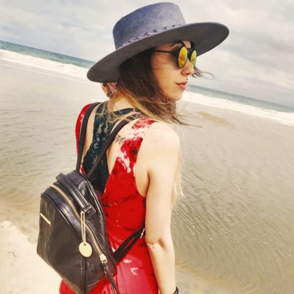 🦇🦇MEET THE POSHER🦇🦇